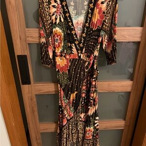 FARM Rio Black Floral Mid sleeve Sleeve Dress